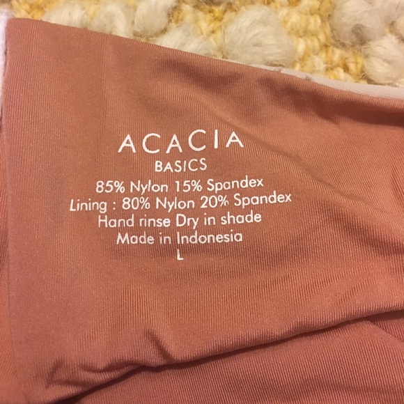 Acacia Manhattan Top in Haupia Mesh - Picture 3 of 3