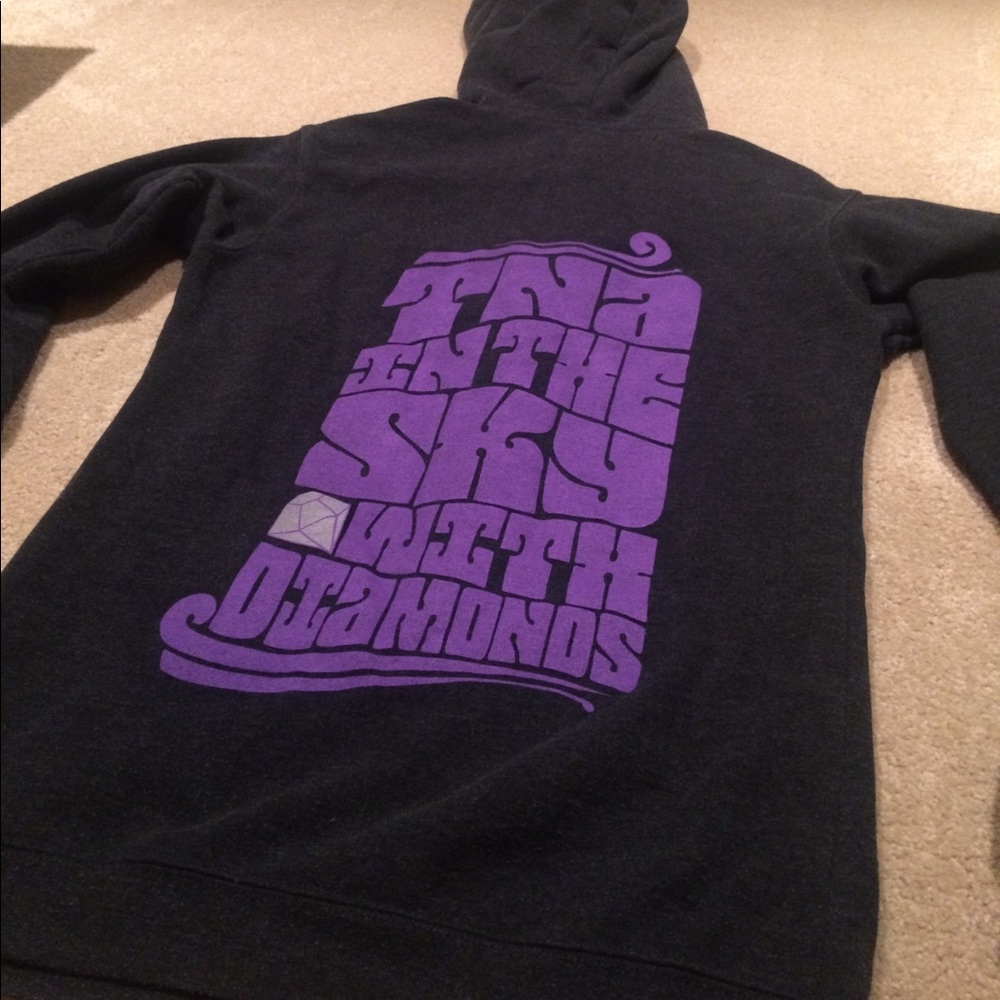 TNA HOODIE
