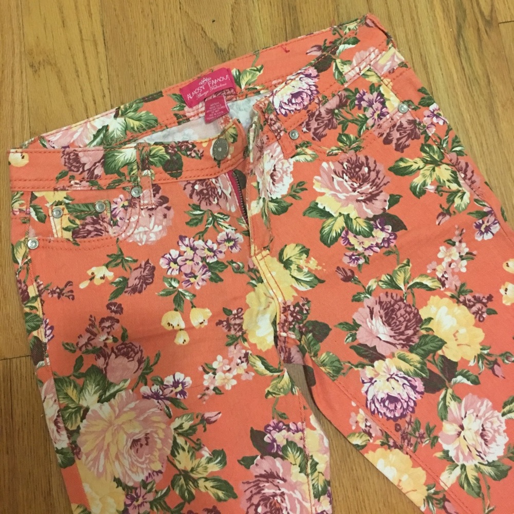 NWOT Almost Famous Floral Skinny Jeans