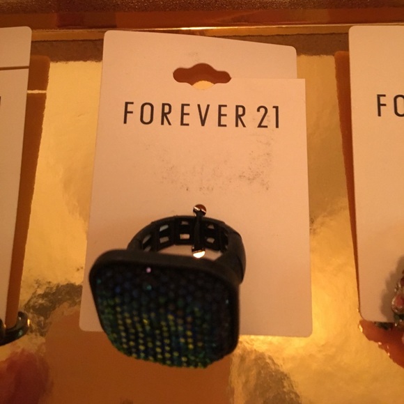 🌸🌸Ring Bundle🌸🌸 - Picture 3 of 4