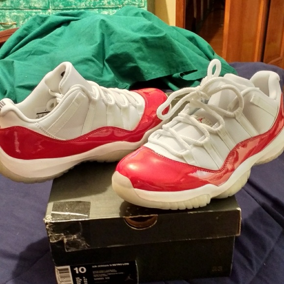 Air Jordan XI lows - Picture 3 of 3