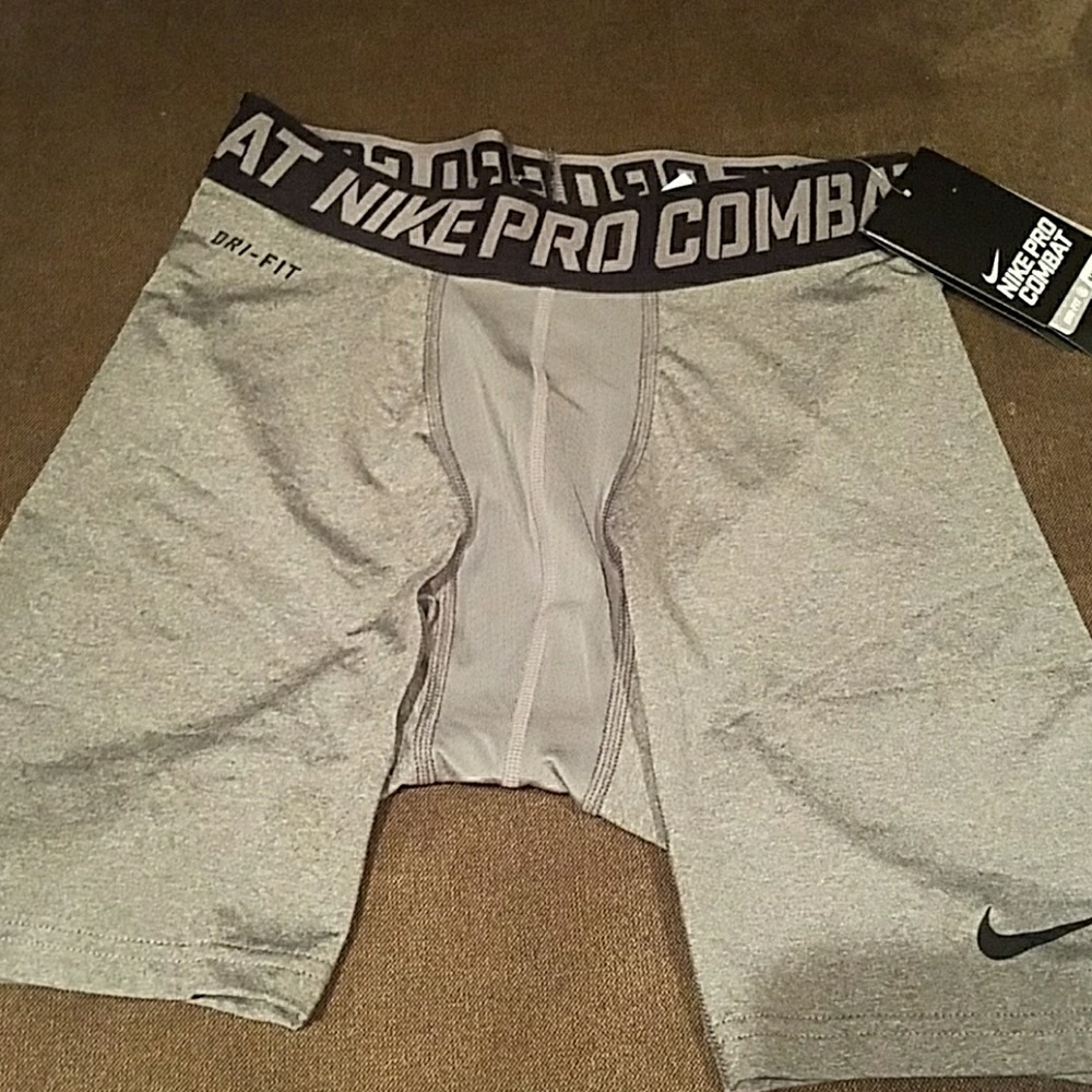 NWT Nike Pro Combat Dri-Fit Compression Shorts
