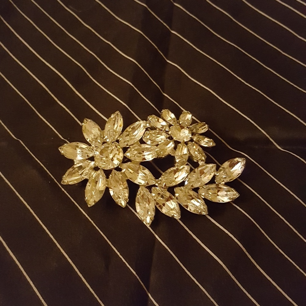 Vintage Flower Brooch