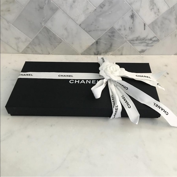 ❌SOLD❌AUTHENTIC CHANEL SOLD OUT NECKLACE - Picture 8 of 8