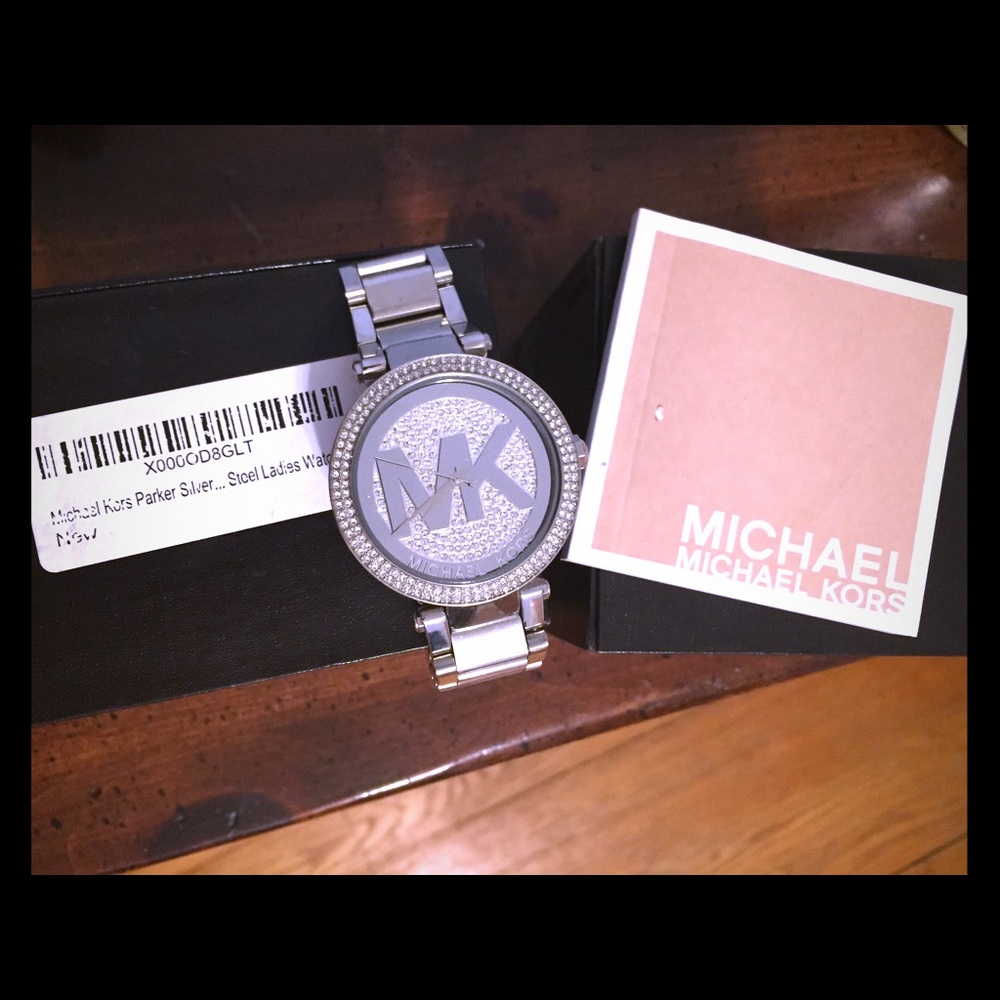 AUTHENTIC MICHAE KORS WATCH