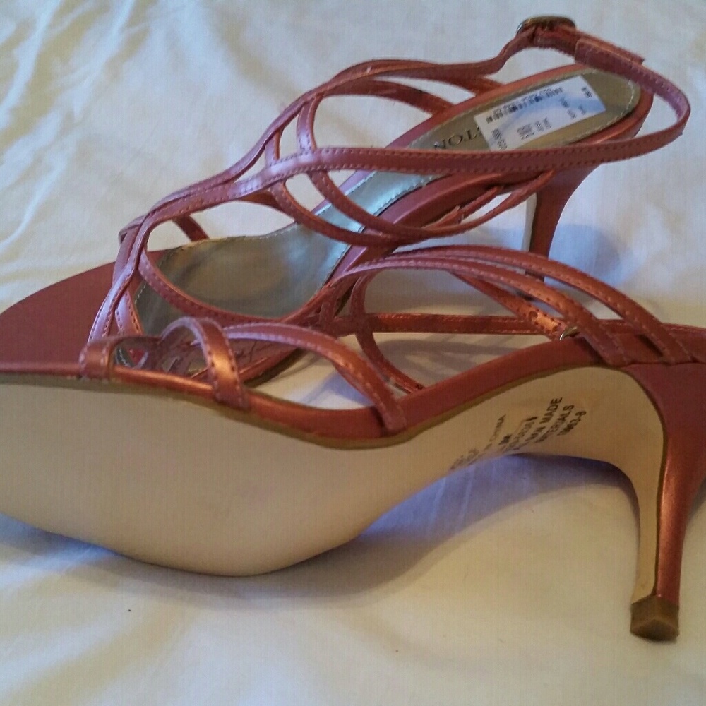 Sandals - Picture 3 of 5