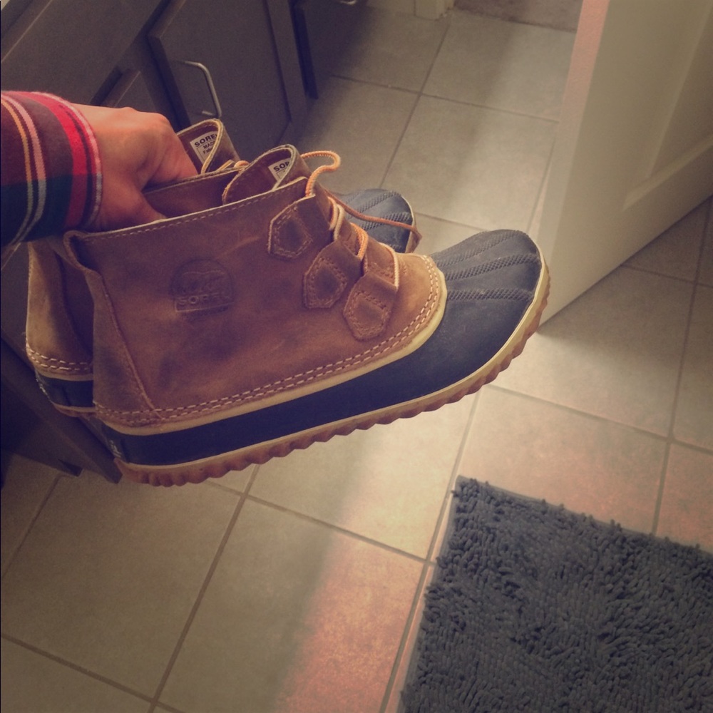 Sorel boots size 10