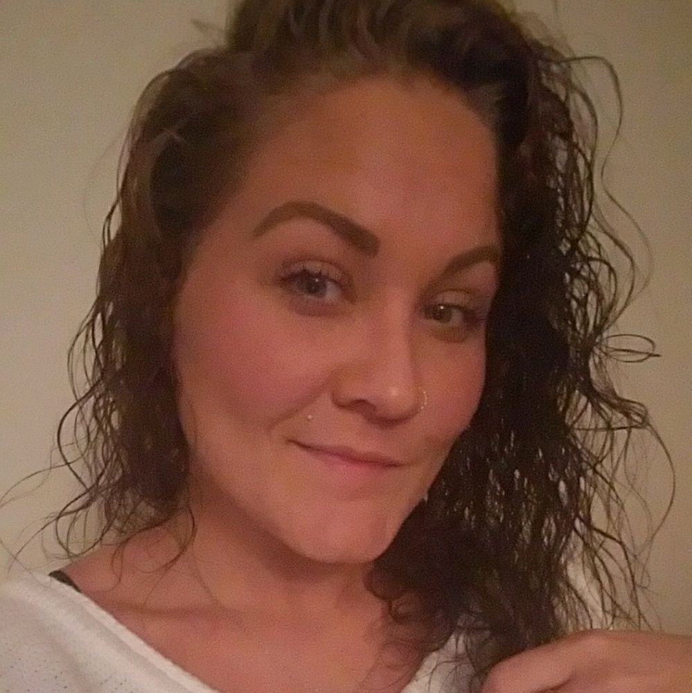 Meet your Posher, Danica