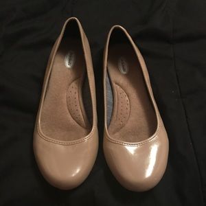 Friendly Flats by DrScholls