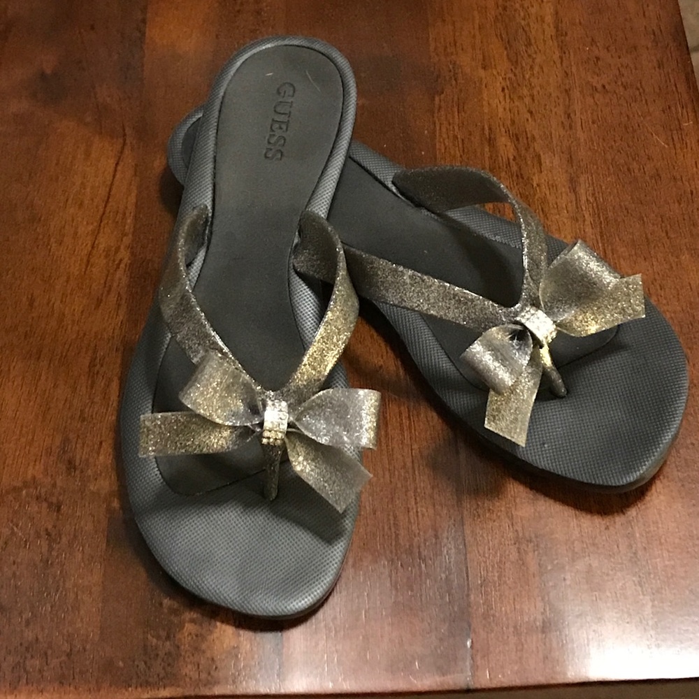 TUTU BOW FLIP FLOPS - GUESS
