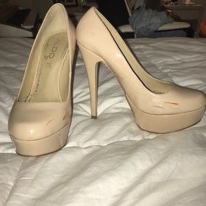 Nude Aldo heels
