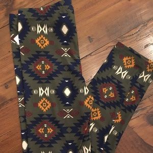 Derek Heart leggings