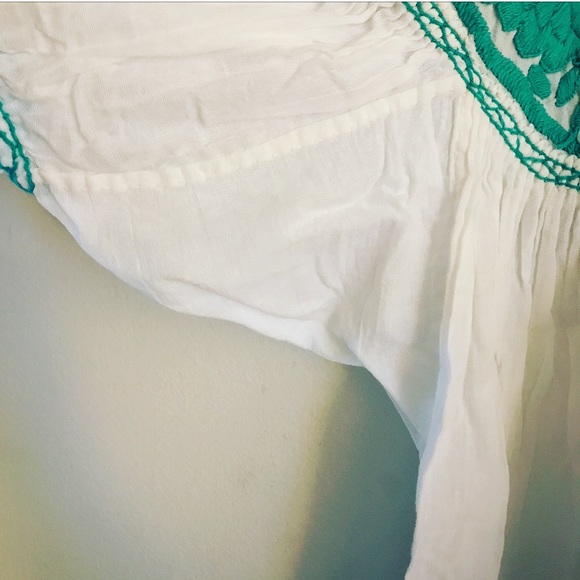 Gorgeous Handmade Blouse - Picture 4 of 4