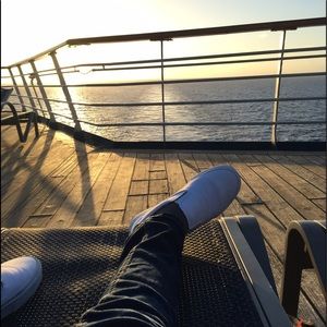 Meet your Posher, Derek