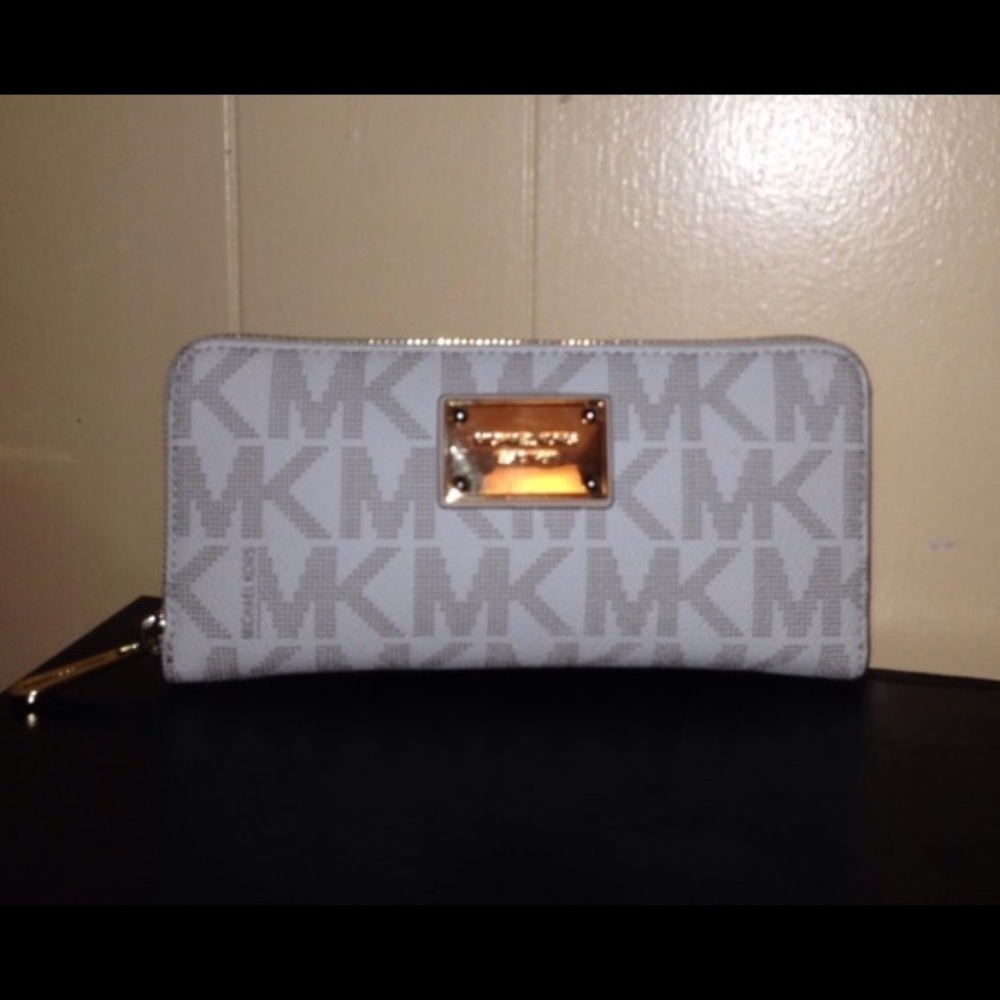 Authentic Michael Kors signature wallet
