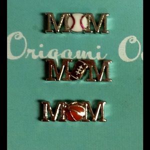 🦉Origami Owl charms MOM - ⚽️🏀🏈⚾️
