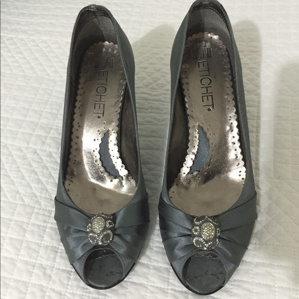Grey High-heels