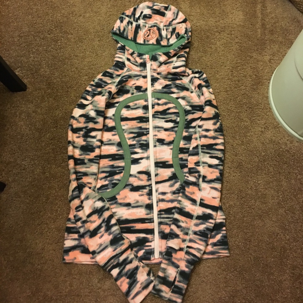 Lululemon pink camo scuba hoodie size 6