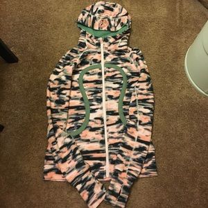 Lululemon pink camo scuba hoodie size 6