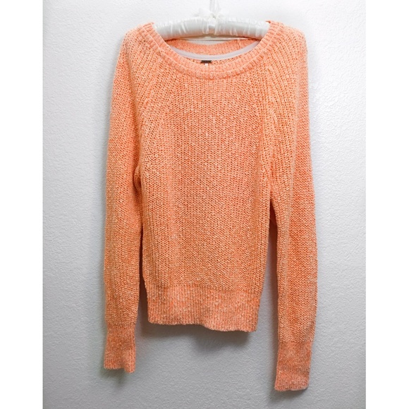 FREE PEOPLE  Pullover Sweater - Picture 2 of 2