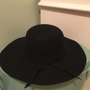 Black Floppy Hat
