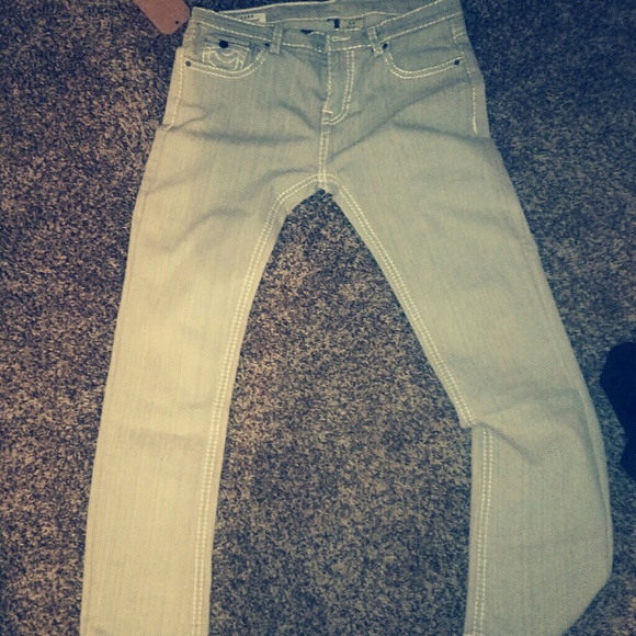 True - Picture 2 of 2