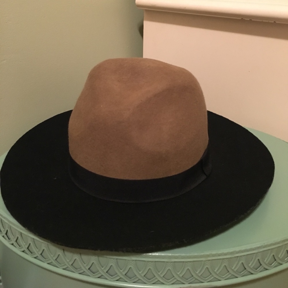 Ecoté Floppy Hat