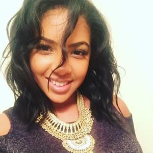 Meet your Posher, Mayra