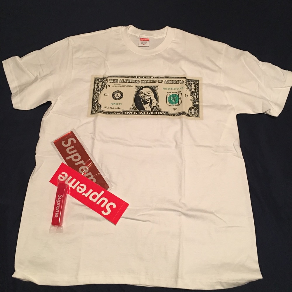 New Supreme T shirt