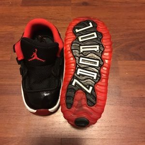 Toddler Boys Jordan Bred 11 lows