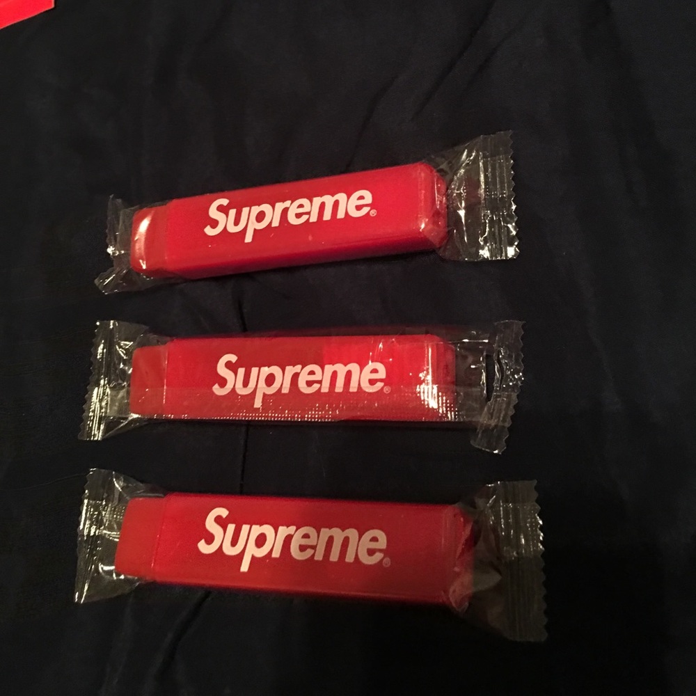 Supreme tooth brush