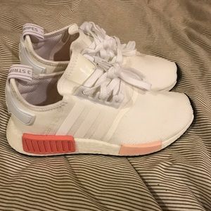 Adidas NMD_R1 White Rose size 6.5