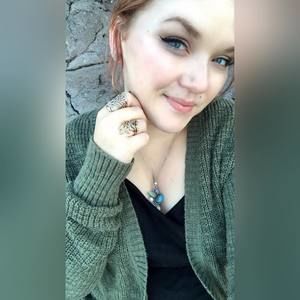 Meet your Posher, Savannah