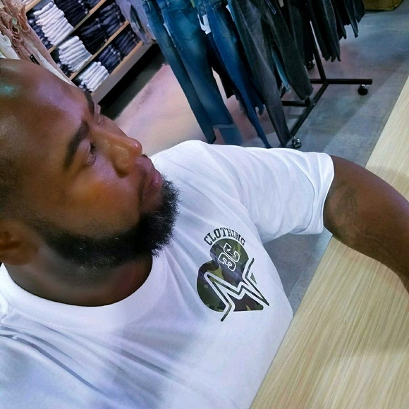 Meet your Posher, Jeremiah - Picture 1 of 1