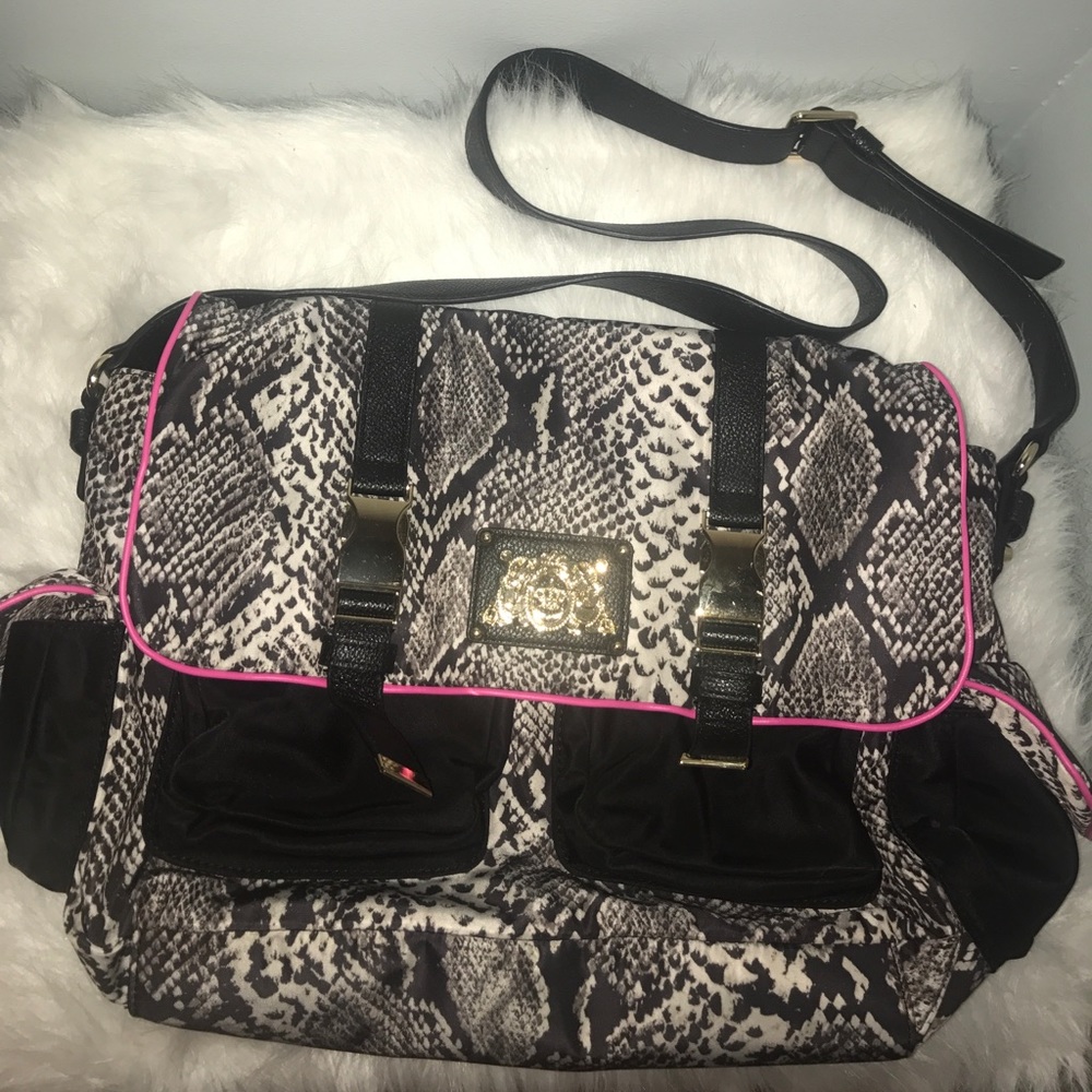 JUICY COUTURE MESSENGER/TECH BAG NEVER USED