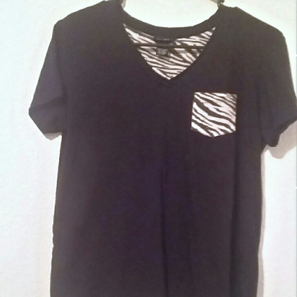 Rue 21 v-neck tshirt.
