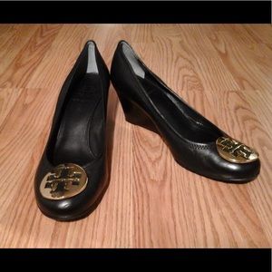 Tory Burch Sally Mestico wedge pump sz. 7 1/2
