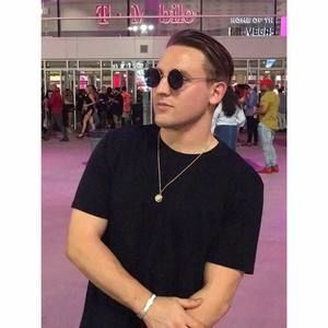 Meet your Posher, Joshua