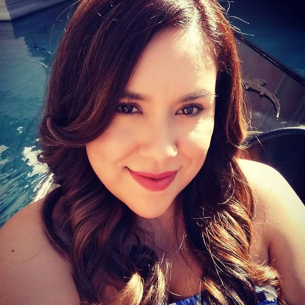 Meet your Posher, Claudia