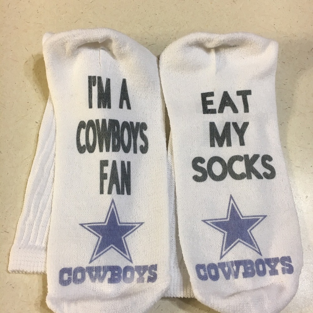 Menโs ๐ Dallas Cowboy pair of tube socks - Picture 2 of 5