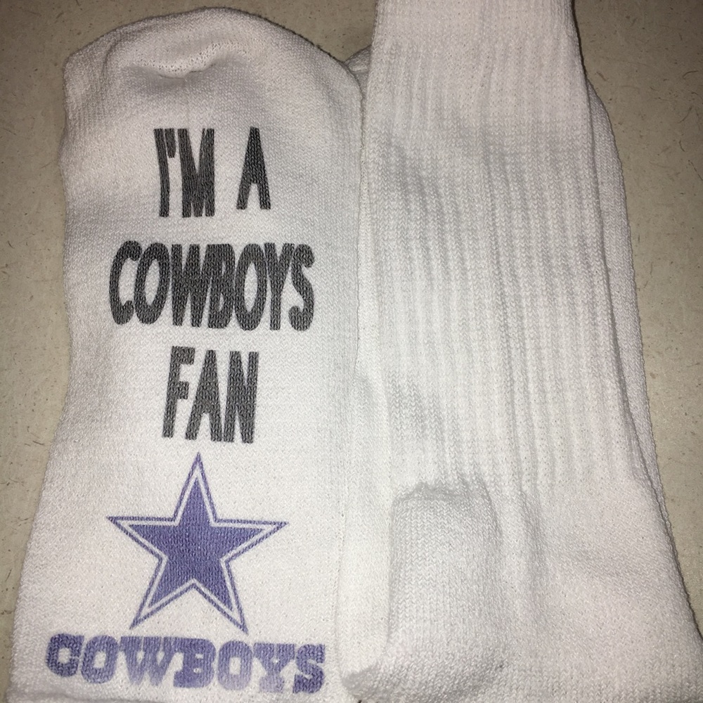 Menโs ๐ Dallas Cowboy pair of tube socks - Picture 5 of 5