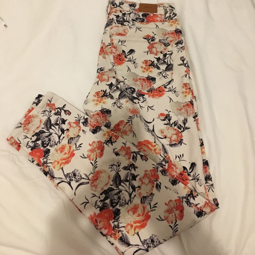 BDG High Rise Twig Ankle Floral Jeans.