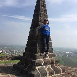 Meet your Posher, Eduardo