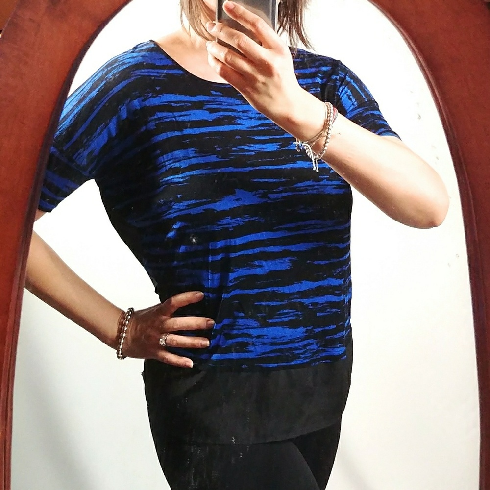 Kensie blue striped top