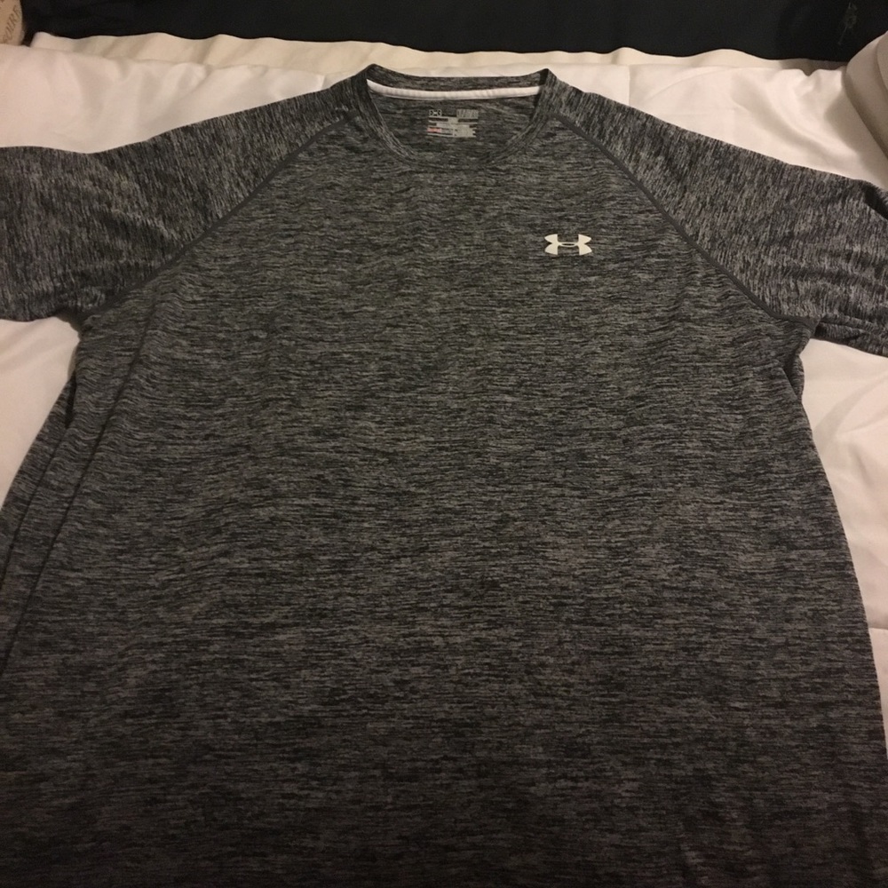Under Armor heat gear Tshirt