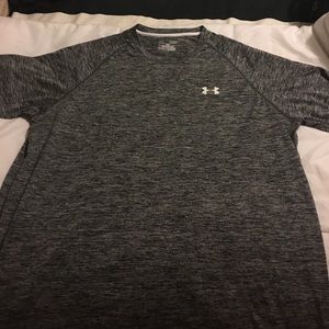 Under Armor heat gear Tshirt