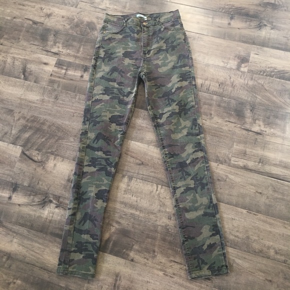36 Point 5 Denim - High waisted camo skinny jeans