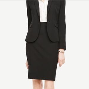Ann Taylor 4 petite classic black pencil skirt
