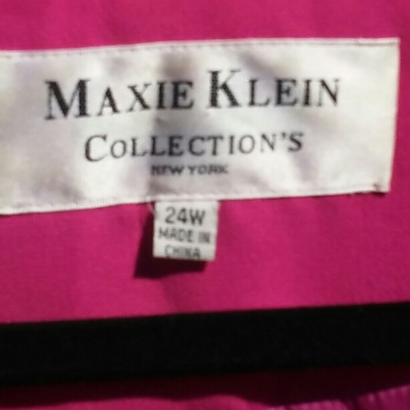 3pc Woman Suit - Picture 3 of 3