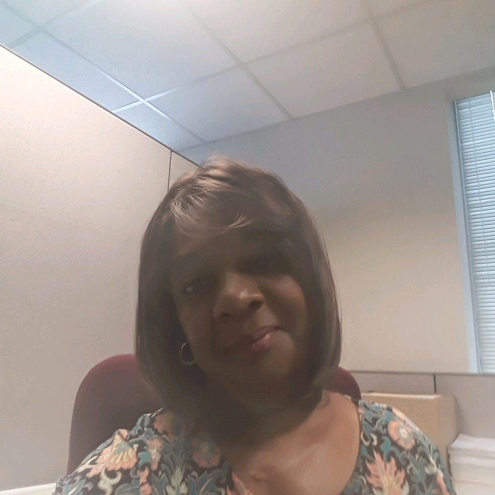 Meet your Posher, Carrie